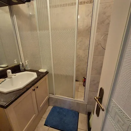 בית אירוח Pour Les 24h Du Mans Et Autres *